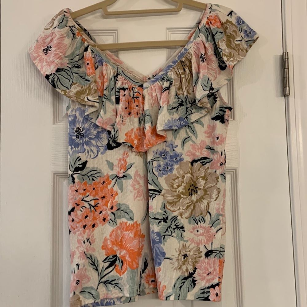 NWT LOFT Floral Ruffle Sleeveless Blouse
